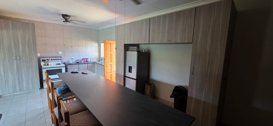 8 Bedroom Property for Sale in Meiringspark North West